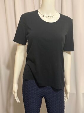 Chico's Black Short Sleeve Crewneck Tee
